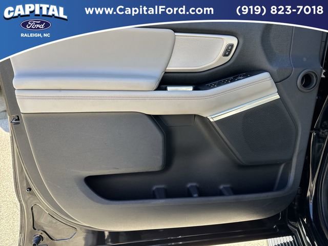 Certified 2025 Ford Expedition Active image 20