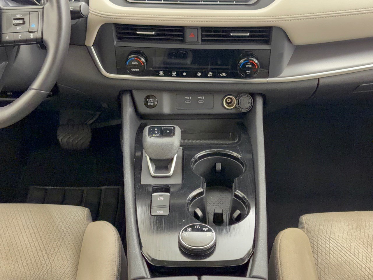 Used 2025 Nissan Rogue SV AWD/4WD image 22