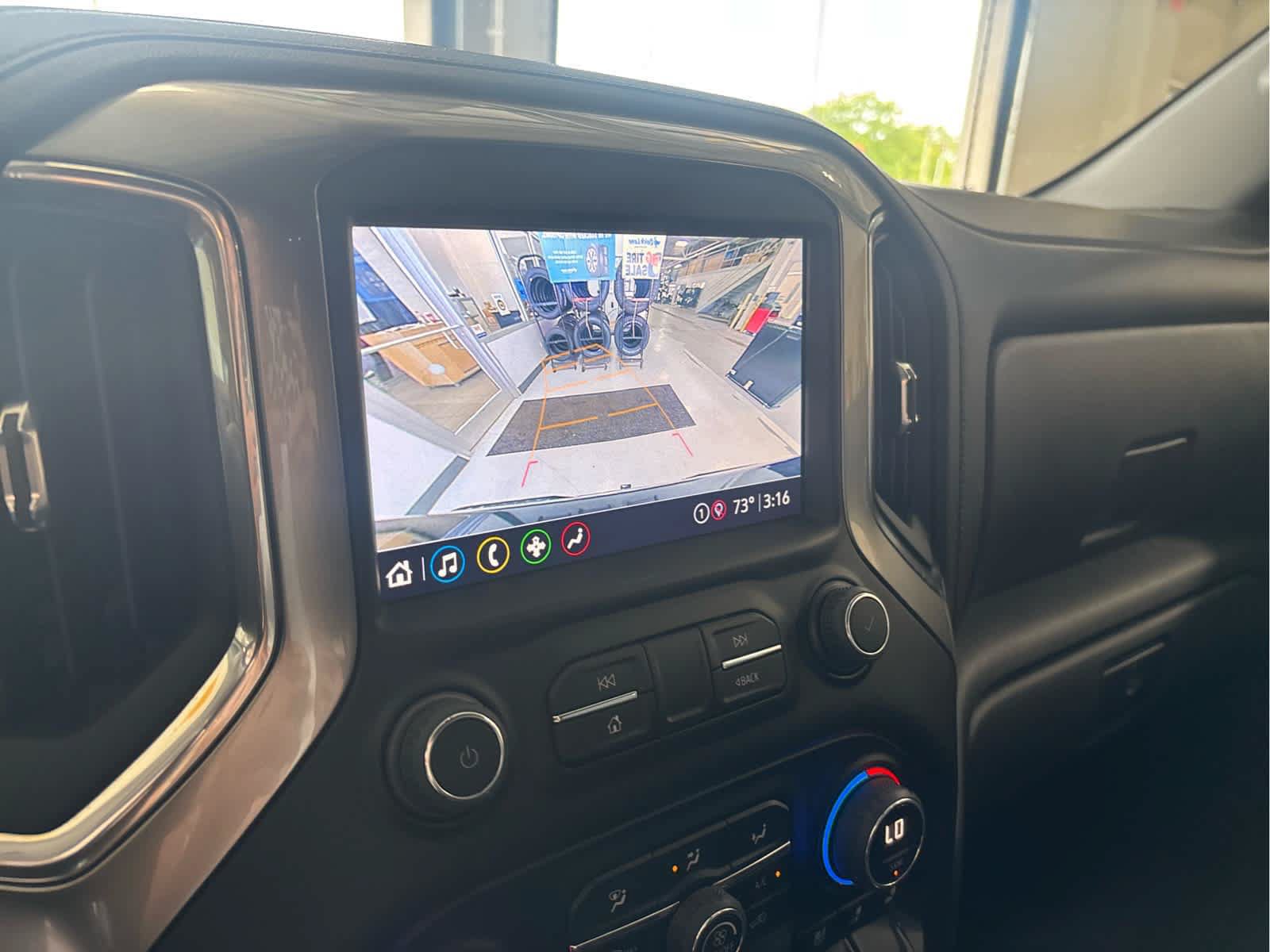 Used 2022 Chevrolet Silverado 1500 LTZ AWD/4WD image 19