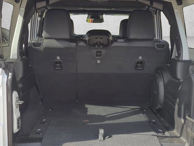 Used 2025 Jeep Wrangler Unlimited Rubicon image 8