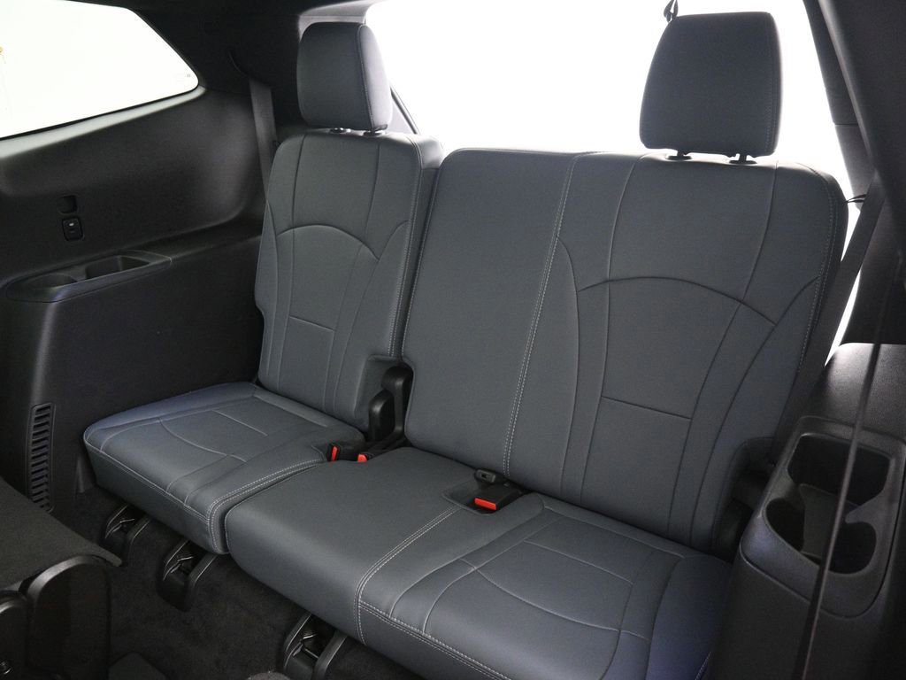 Used 2024 Buick Enclave Premium image 53