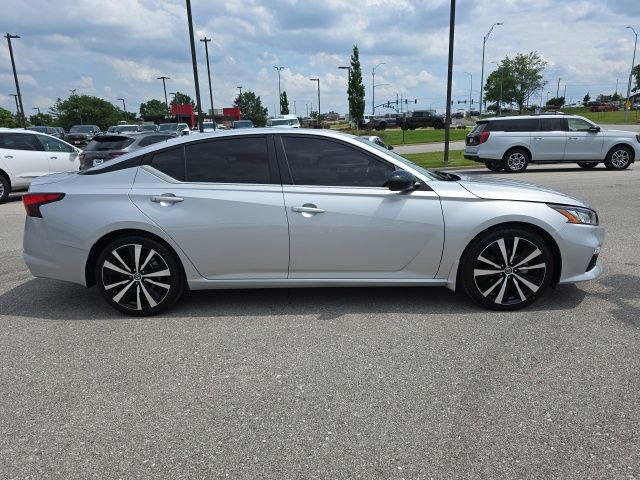Used 2022 Nissan Altima 2.5 SR FWD image 6