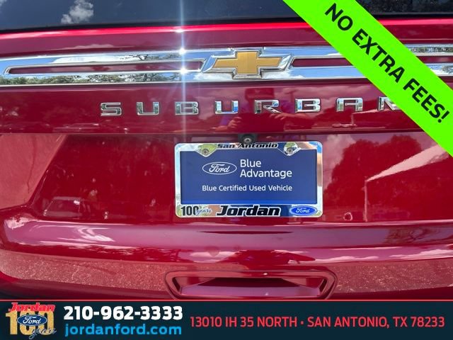 Used 2022 Chevrolet Suburban LT w/ Luxury Package RWD image 8
