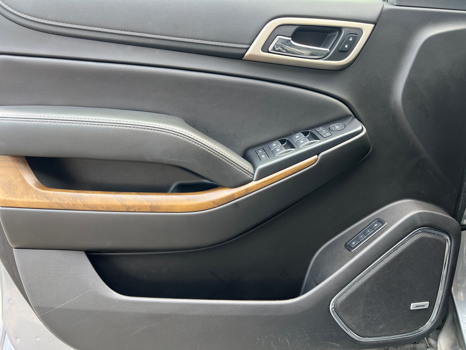 Used 2020 GMC Yukon Denali AWD/4WD image 10