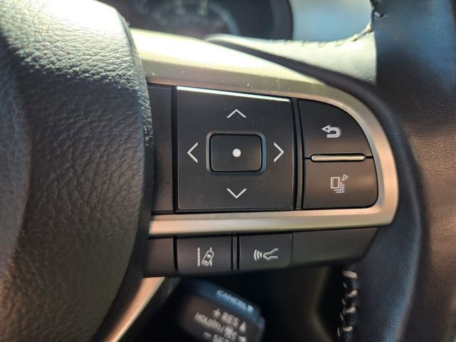 Used 2020 Lexus GX 460 Premium w/ Premium Package image 29