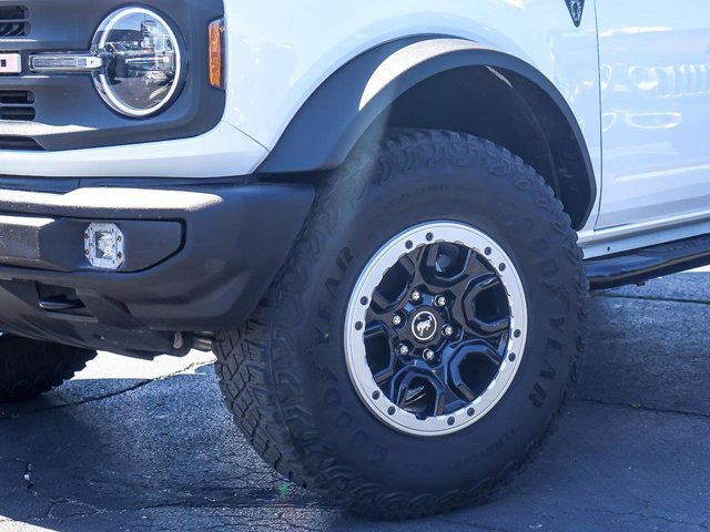 Certified 2022 Ford Bronco 4-Door w/ Sasquatch Package AWD/4WD image 4