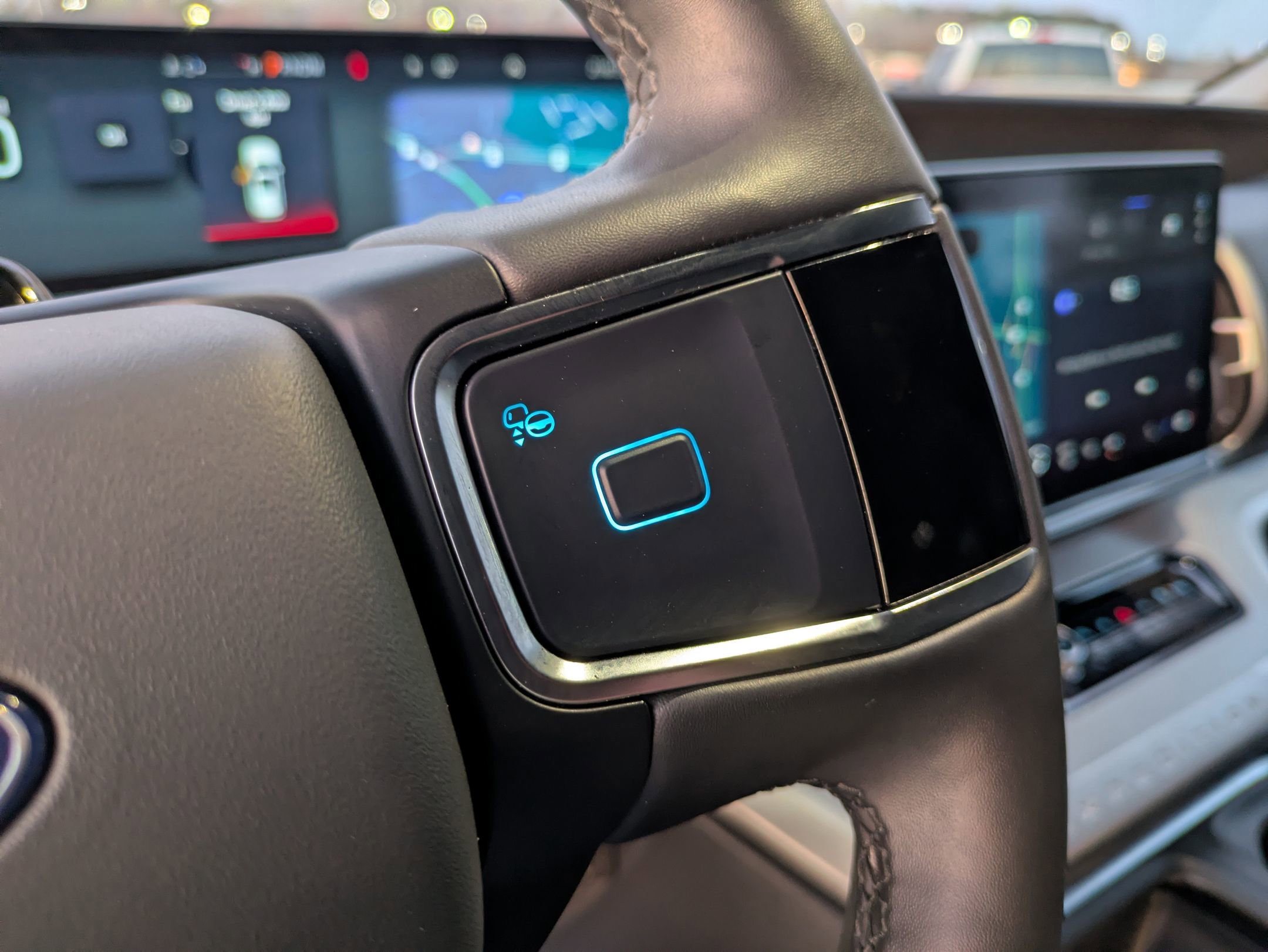 Certified 2025 Ford Expedition Active image 17