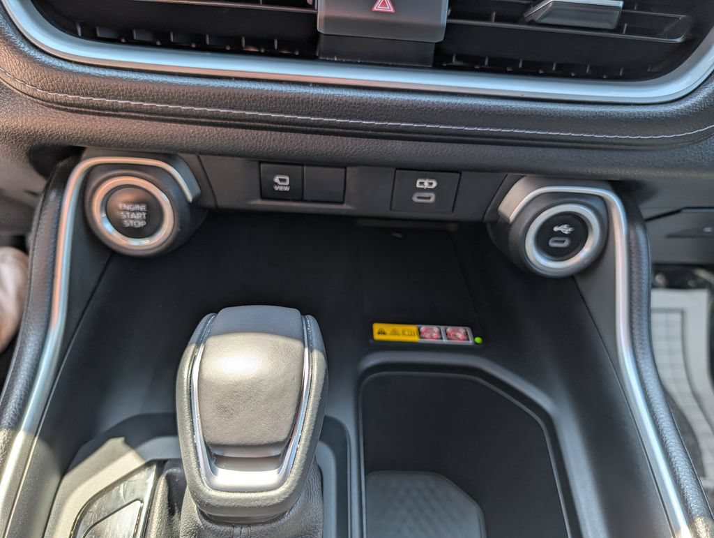 Used 2024 Toyota Grand Highlander AWD image 13