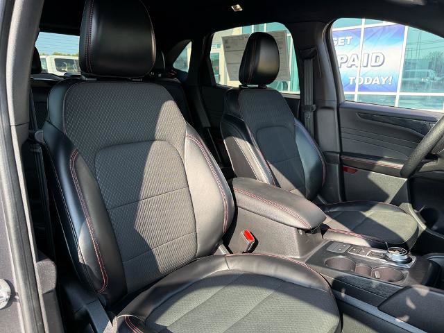 Certified 2023 Ford Escape ST-Line AWD/4WD image 25