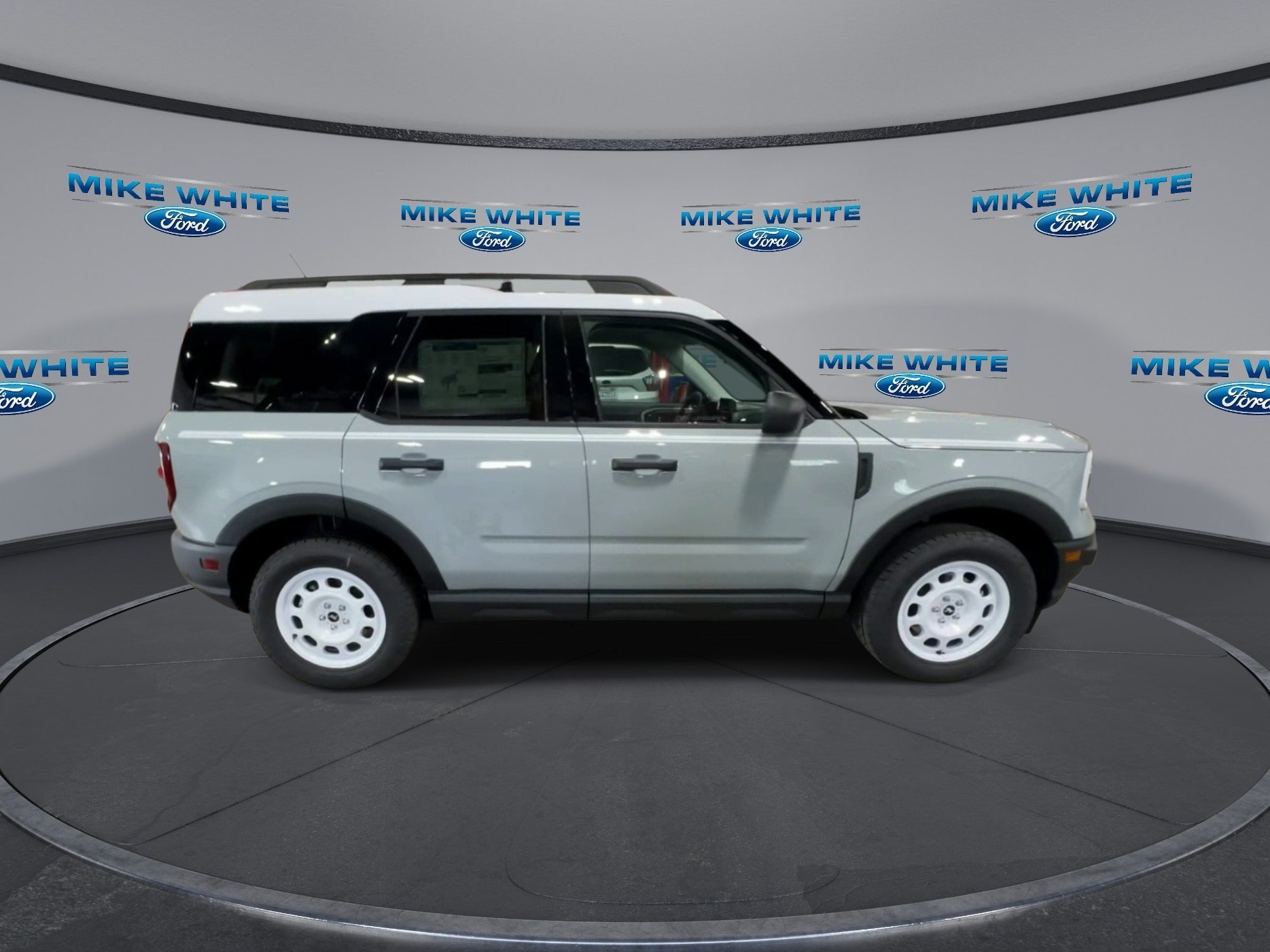 Certified 2024 Ford Bronco Sport Heritage w/ Heritage Convenience Package AWD/4WD image 9