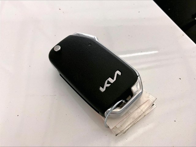 Used 2023 Kia Sportage LX AWD/4WD image 9
