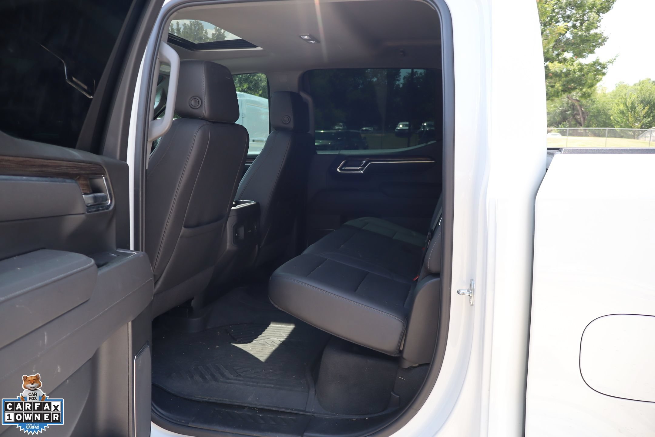 Used 2025 Chevrolet Silverado 1500 LT Trail Boss w/ LT Trail Boss Premium Package AWD/4WD image 27