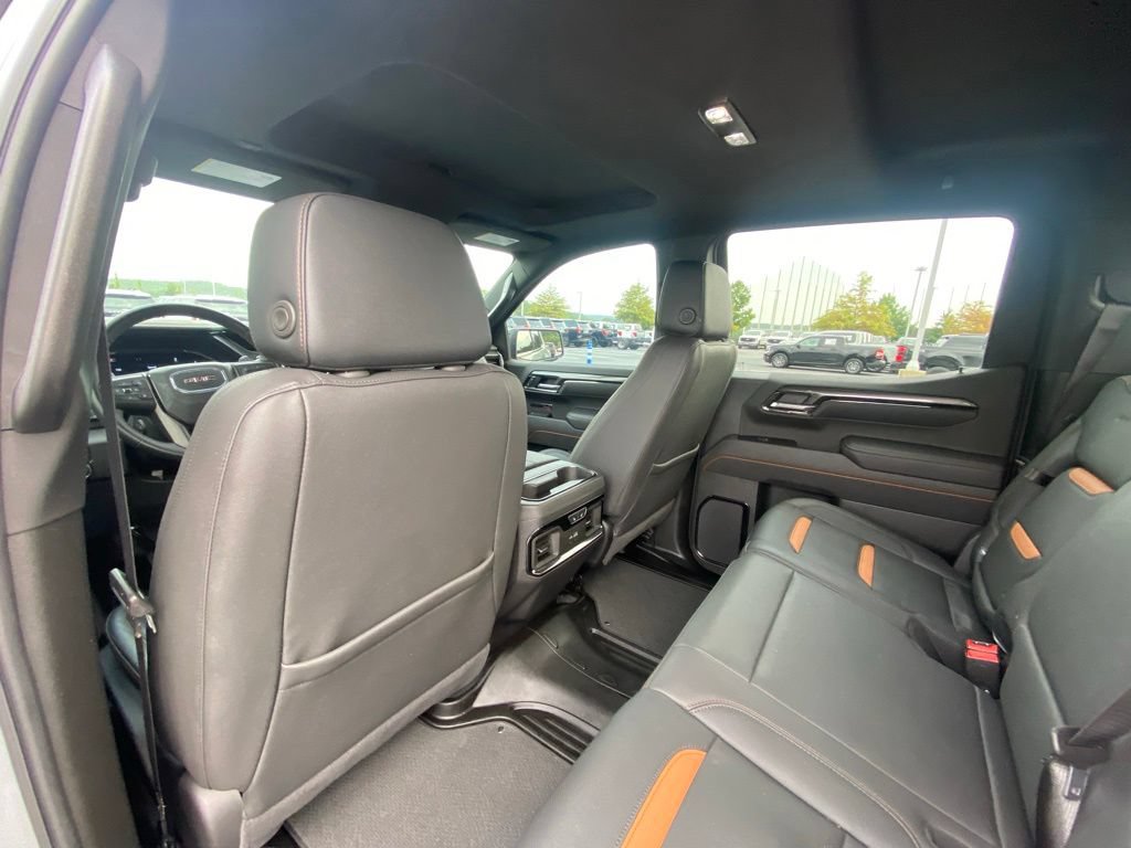 Used 2025 GMC Sierra 1500 AT4 w/ AT4 Premium Package AWD/4WD image 24