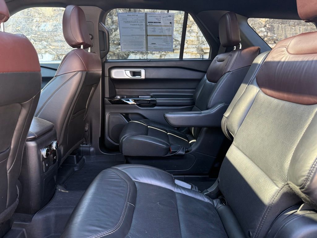 Certified 2022 Ford Explorer Platinum w/ Equipment Group 601A image 13