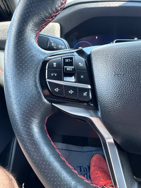 Certified 2025 Ford Explorer ST-Line w/ Premium Package AWD/4WD image 21