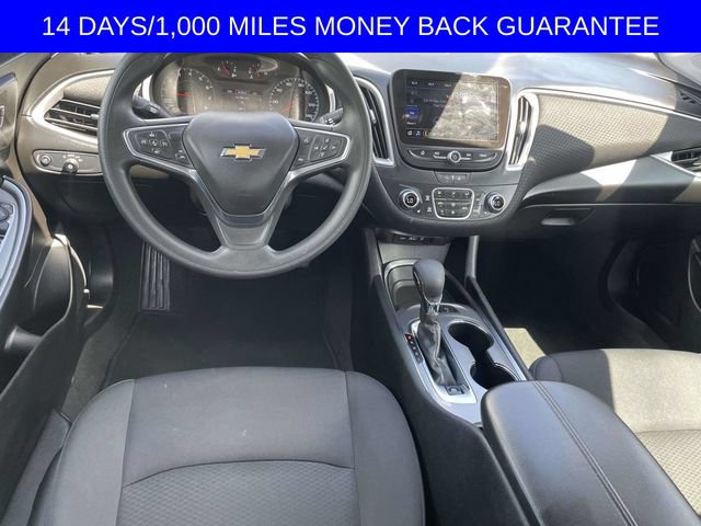 Used 2025 Chevrolet Malibu LT FWD image 11