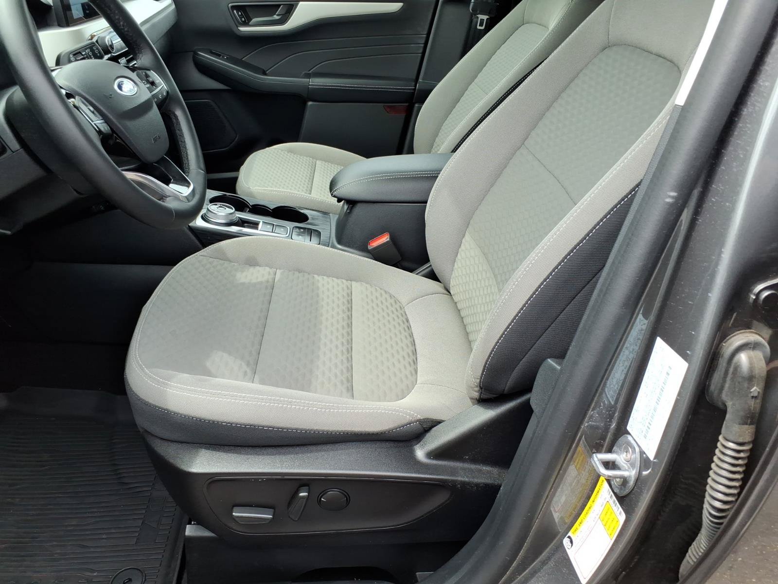 Certified 2022 Ford Escape SE w/ Convenience Package AWD/4WD image 13