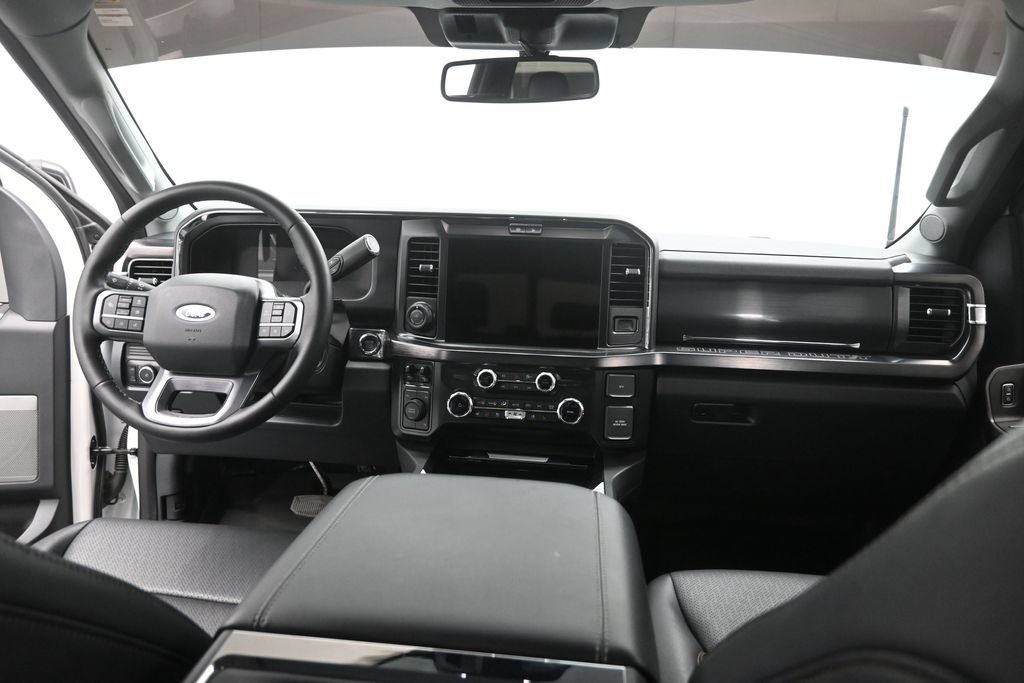 Certified 2025 Ford F350 Lariat w/ Lariat Ultimate Package AWD/4WD image 28