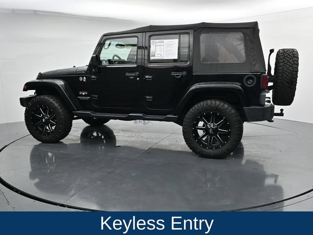 Used 2017 Jeep Wrangler Unlimited Sahara w/ Max Tow Package AWD/4WD image 7