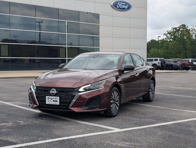 Used 2025 Nissan Altima 2.5 SV