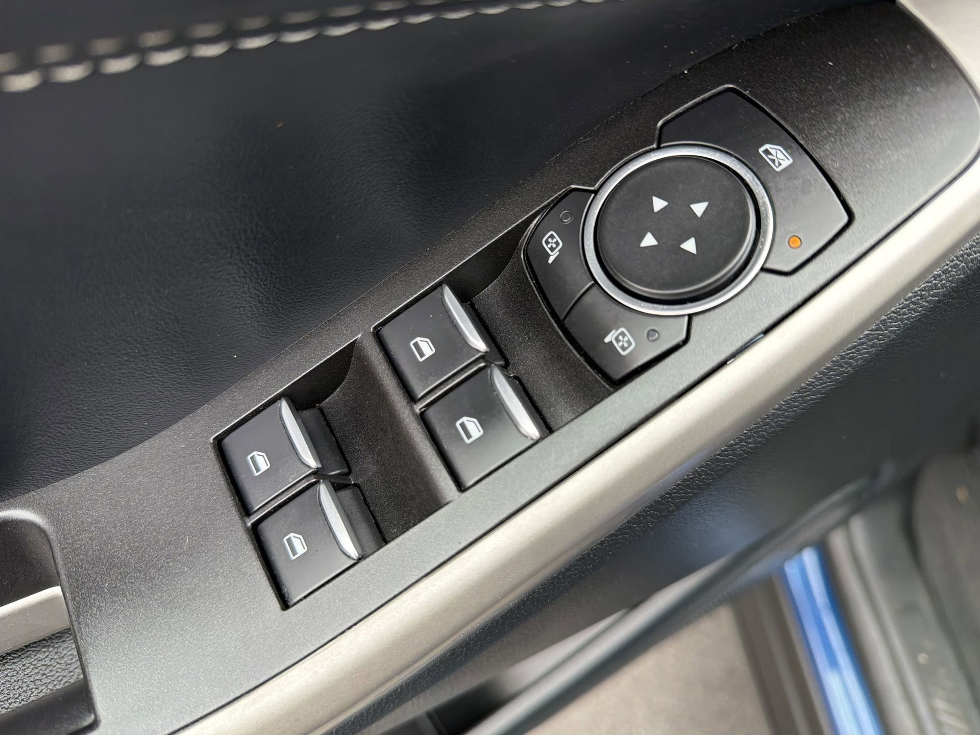 Certified 2022 Ford Explorer XLT w/ Equipment Group 202A image 26