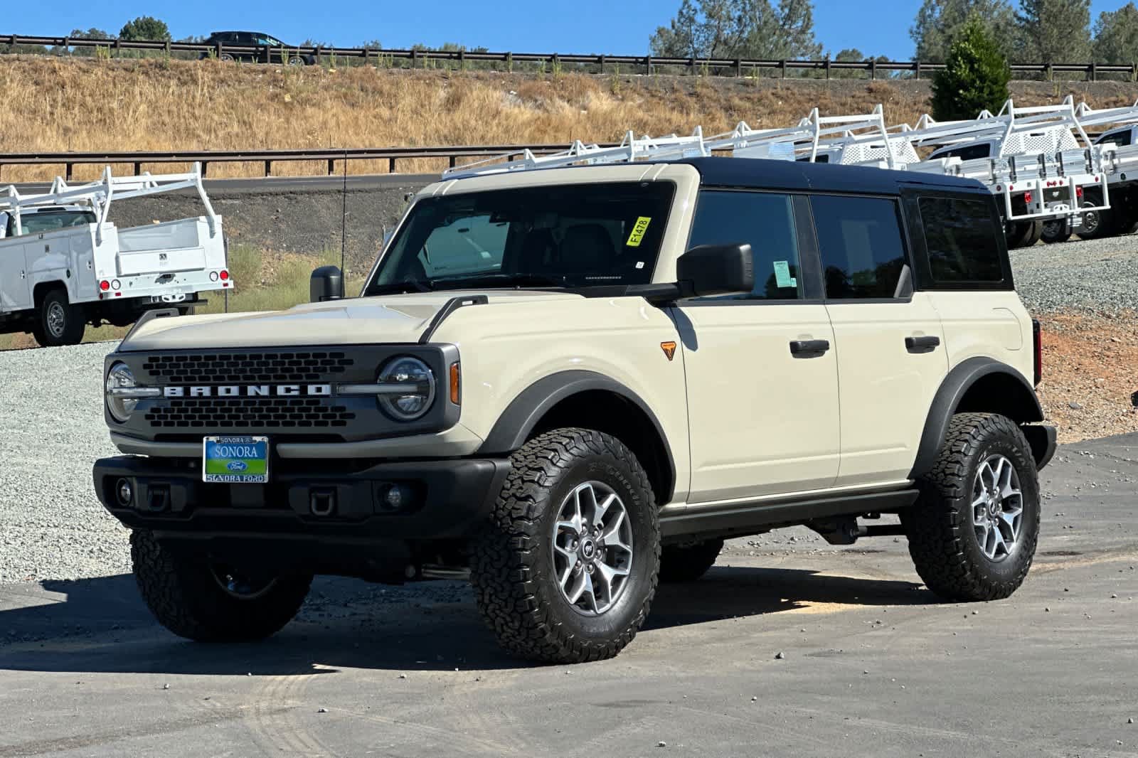 Certified 2025 Ford Bronco Badlands AWD/4WD image 8
