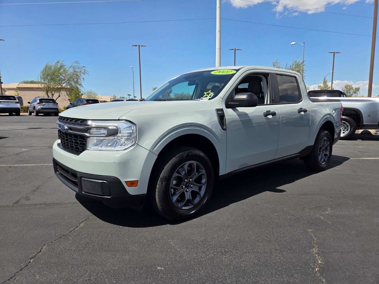 Certified 2022 Ford Maverick XLT FWD image 2