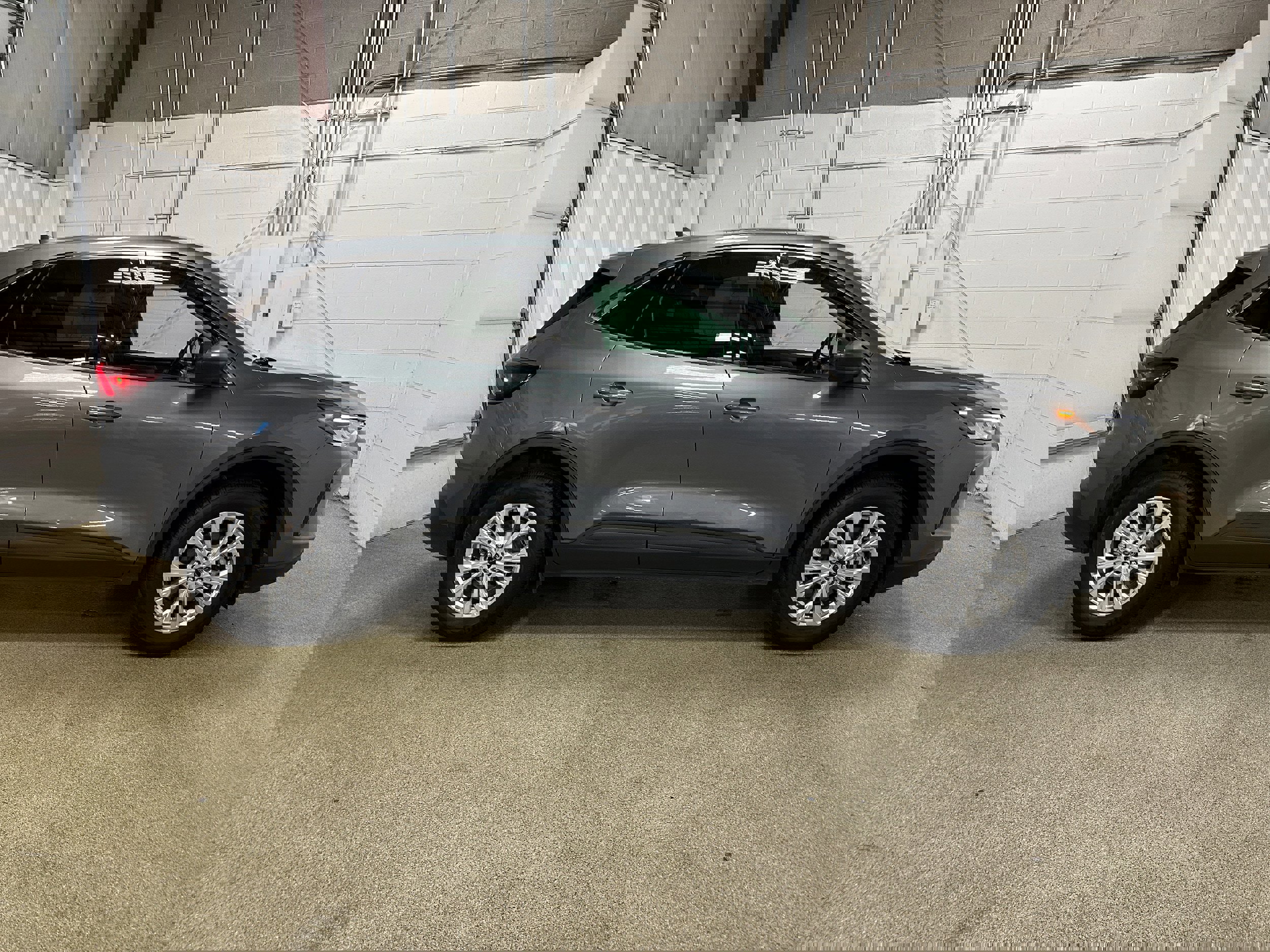 Certified 2024 Ford Escape Active image 2