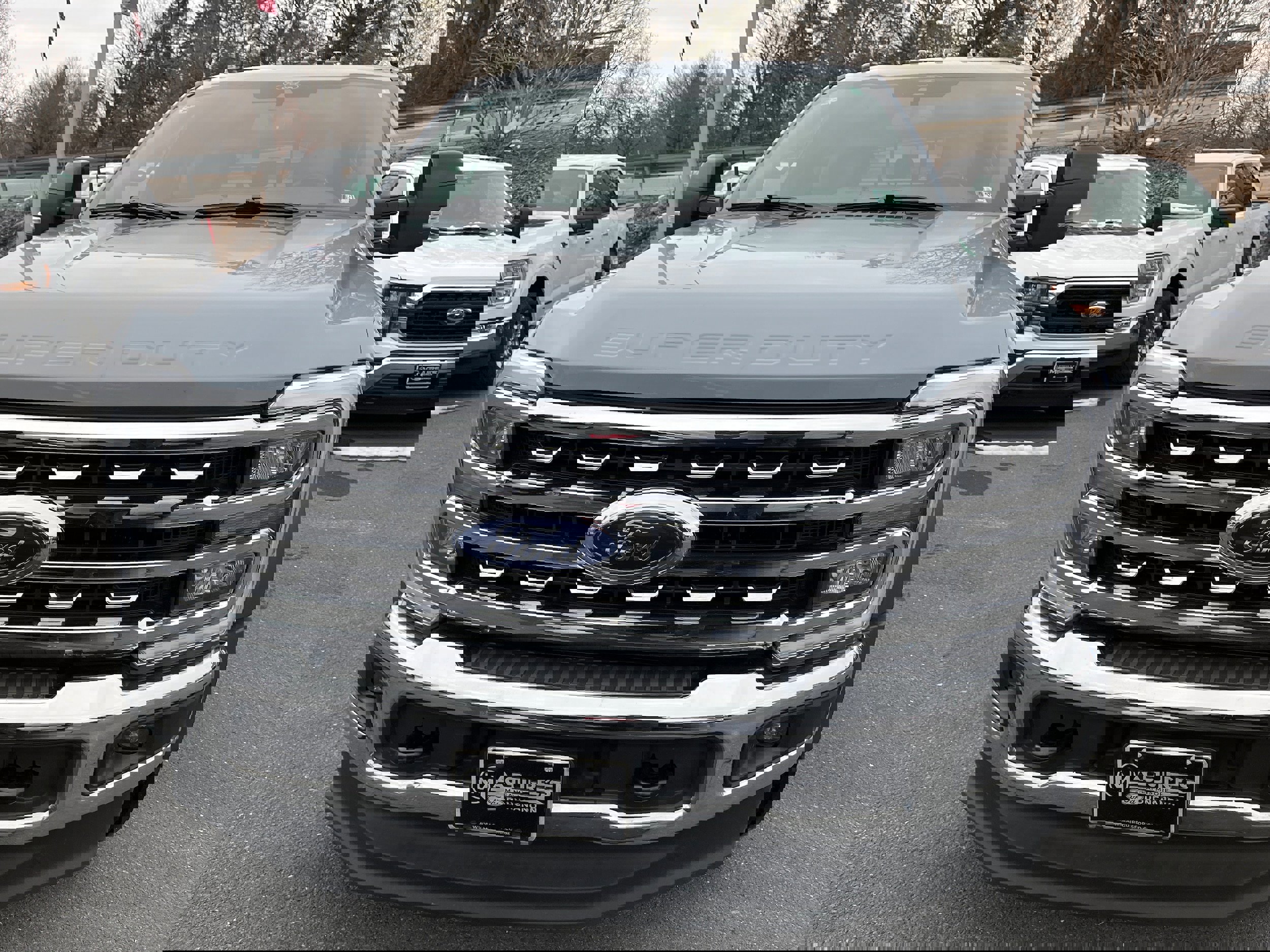 Certified 2025 Ford F550 Lariat image 8