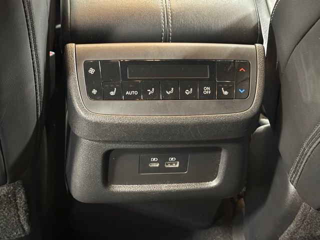 Used 2023 Nissan Pathfinder SL w/ SL Premium Package image 38