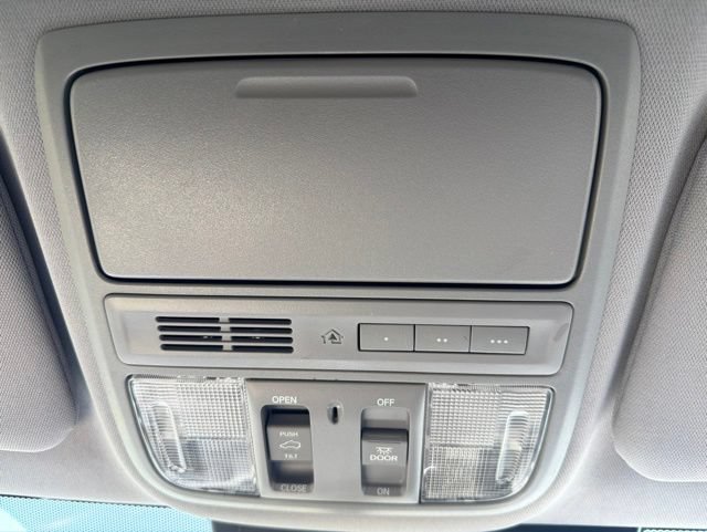 Used 2021 Honda CR-V Touring image 38