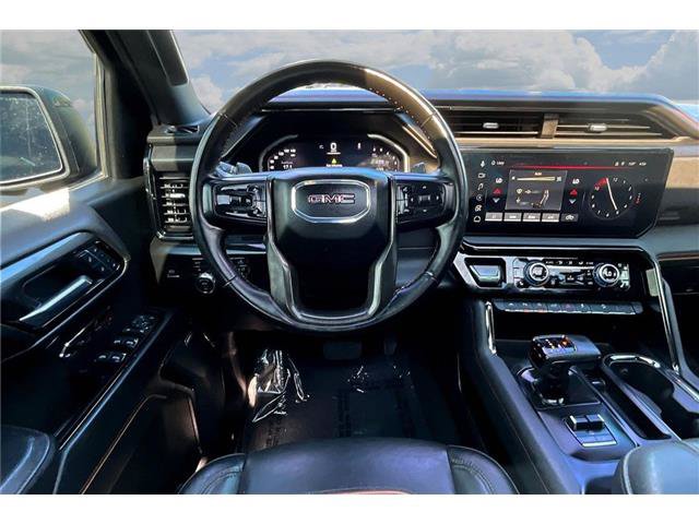 Used 2023 GMC Sierra 1500 AT4 w/ Technology Package AWD/4WD image 11