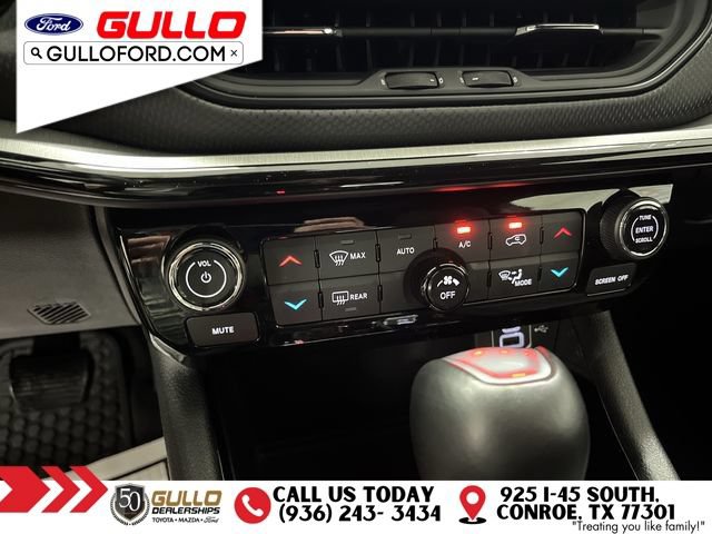 Used 2025 Jeep Compass Trailhawk w/ Trailer Tow Group AWD/4WD image 26