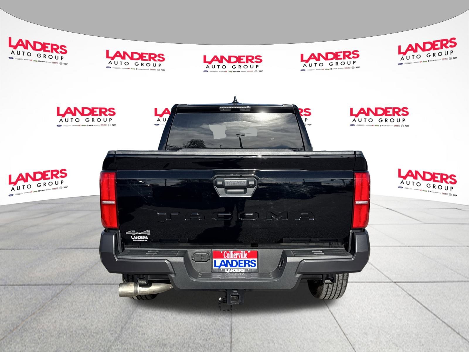 Used 2025 Toyota Tacoma SR image 6