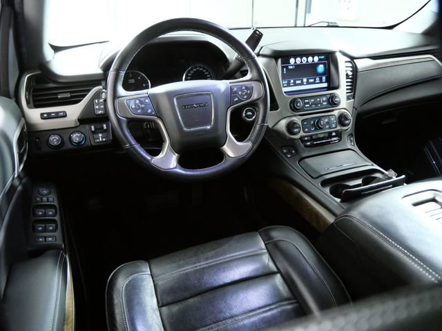 Used 2018 GMC Yukon Denali w/ Denali Ultimate Package AWD/4WD image 4