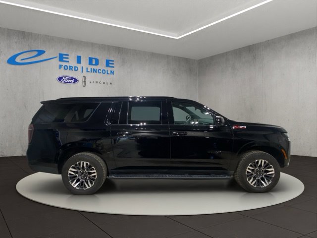 Used 2026 Chevrolet Suburban Z71 AWD/4WD image 7