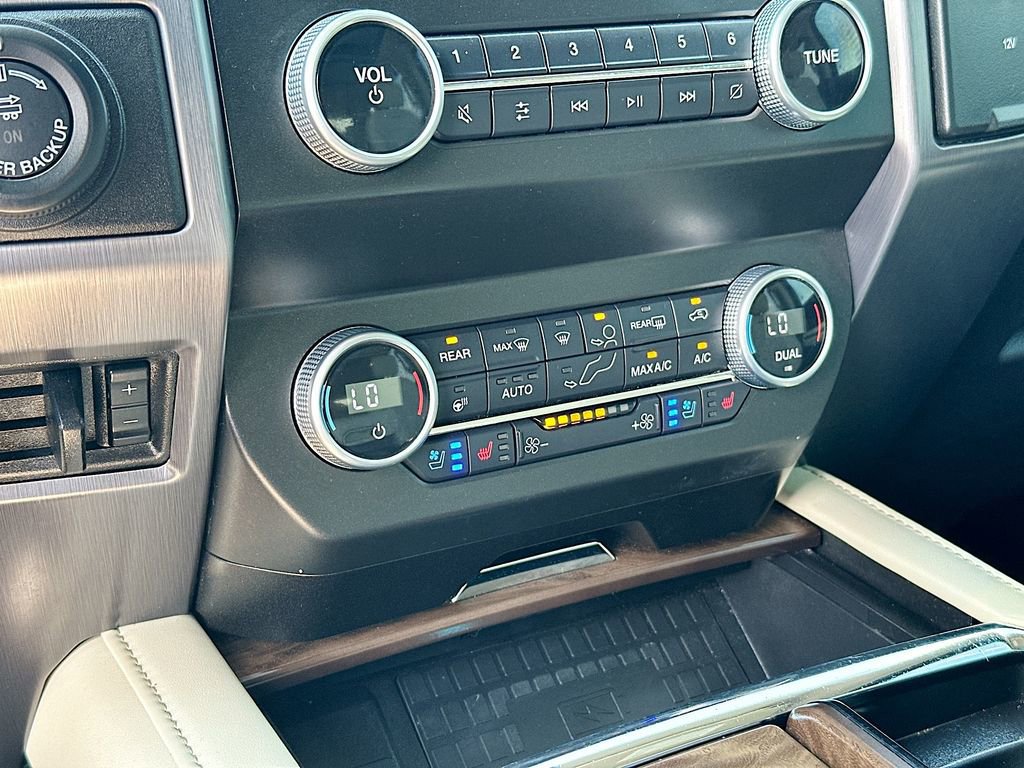 Certified 2021 Ford Expedition Platinum image 15