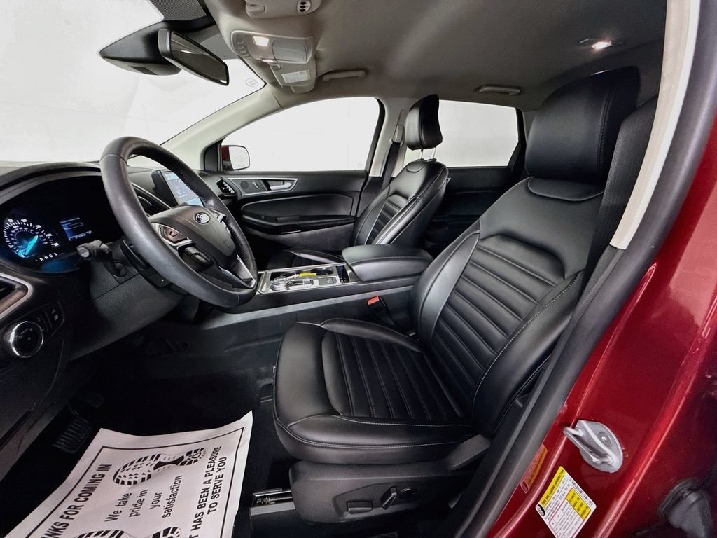 Certified 2023 Ford Edge SEL w/ Convenience Package AWD/4WD image 2