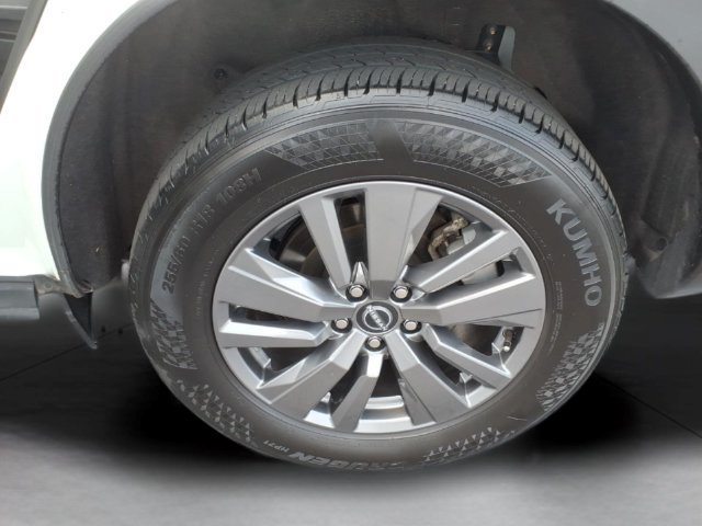 Used 2025 Nissan Pathfinder SV AWD/4WD image 15