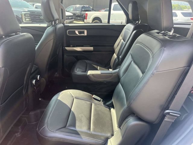 Certified 2022 Ford Explorer XLT w/ Equipment Group 202A AWD/4WD image 13