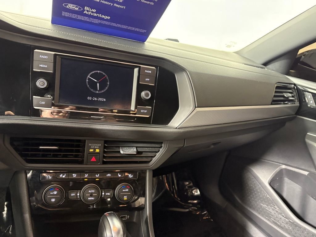 Used 2019 Volkswagen Jetta R-Line w/ R-Line Cold Weather Package image 18