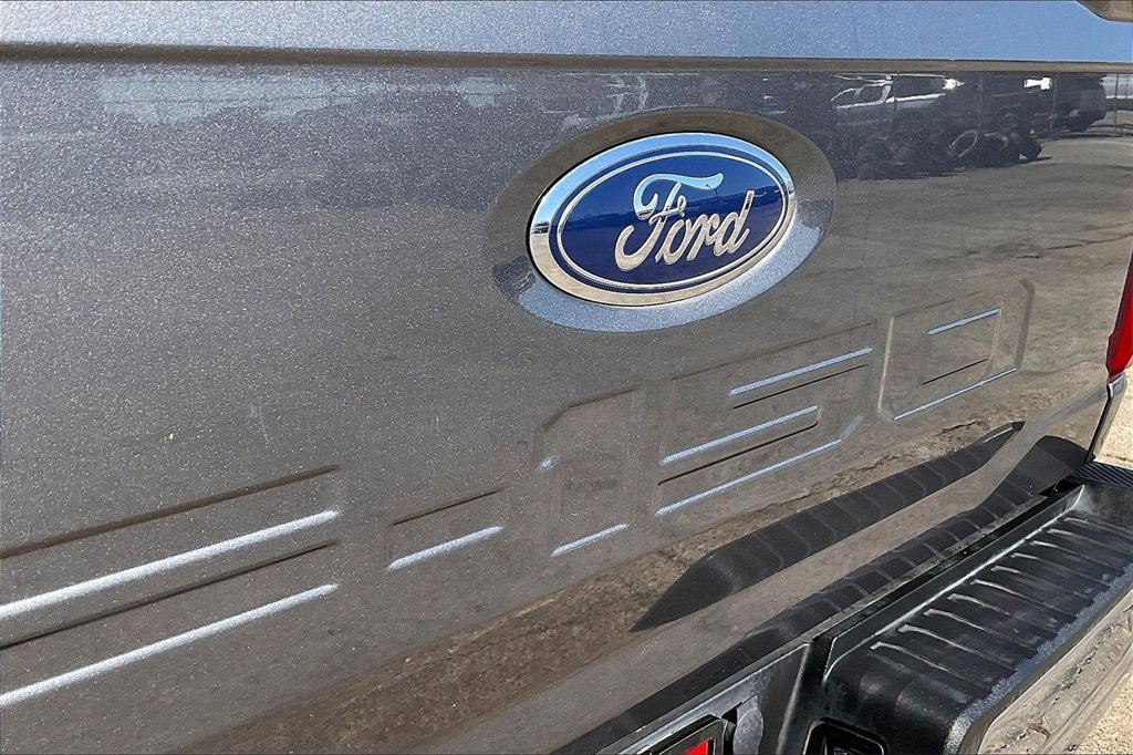 Certified 2021 Ford F150 XLT w/ Equipment Group 302A High image 27