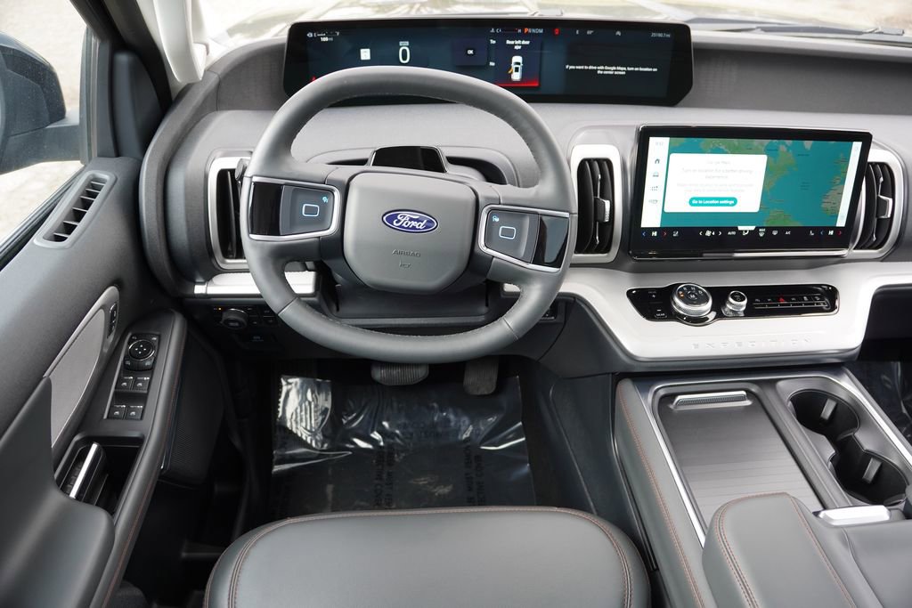 Certified 2025 Ford Expedition Active AWD/4WD image 22