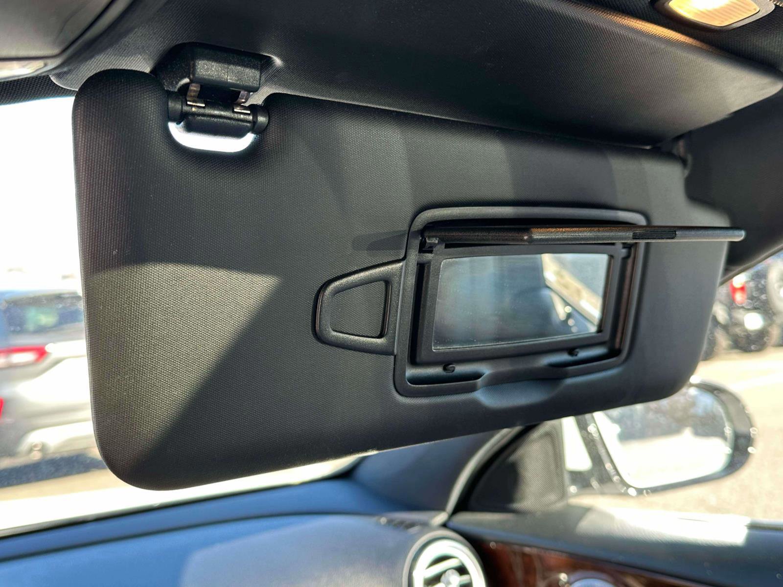 Used 2017 Mercedes-Benz E 300 E 300 image 31