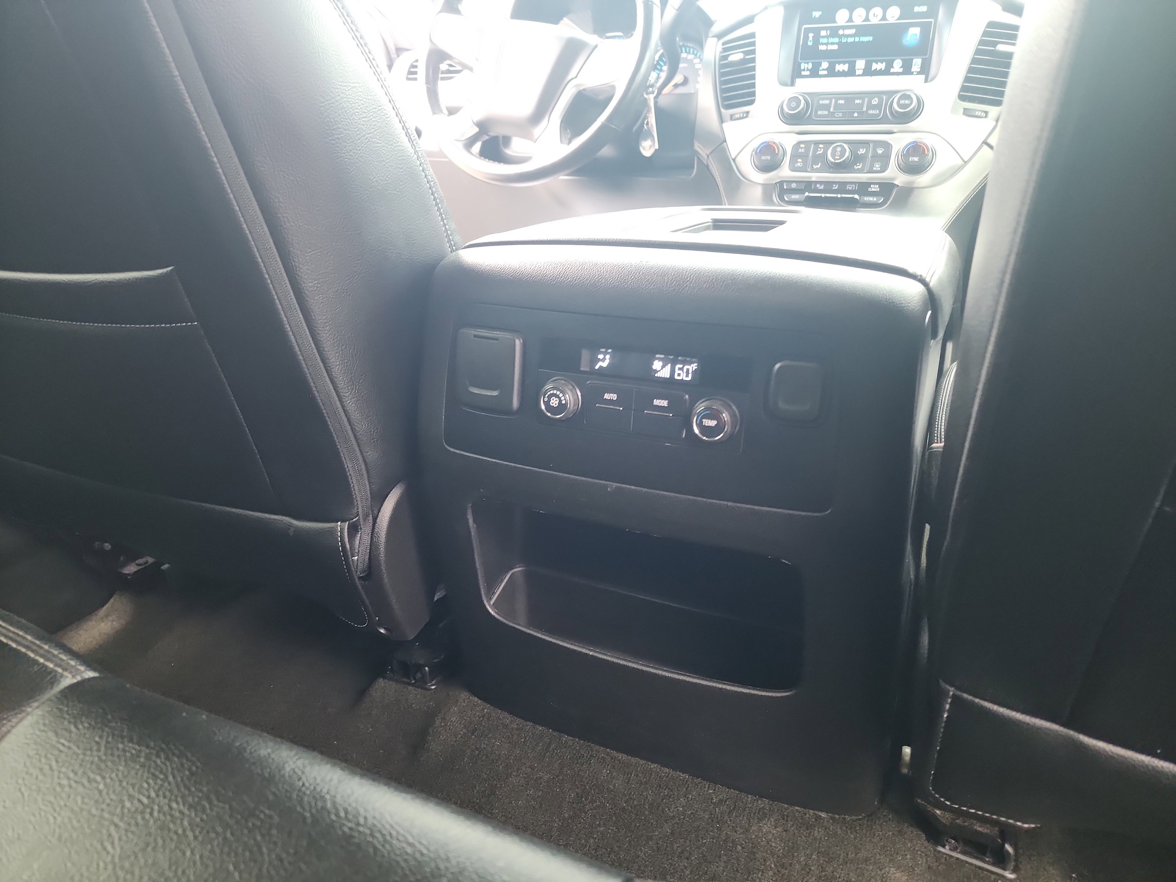 Used 2018 GMC Yukon SLE RWD image 29