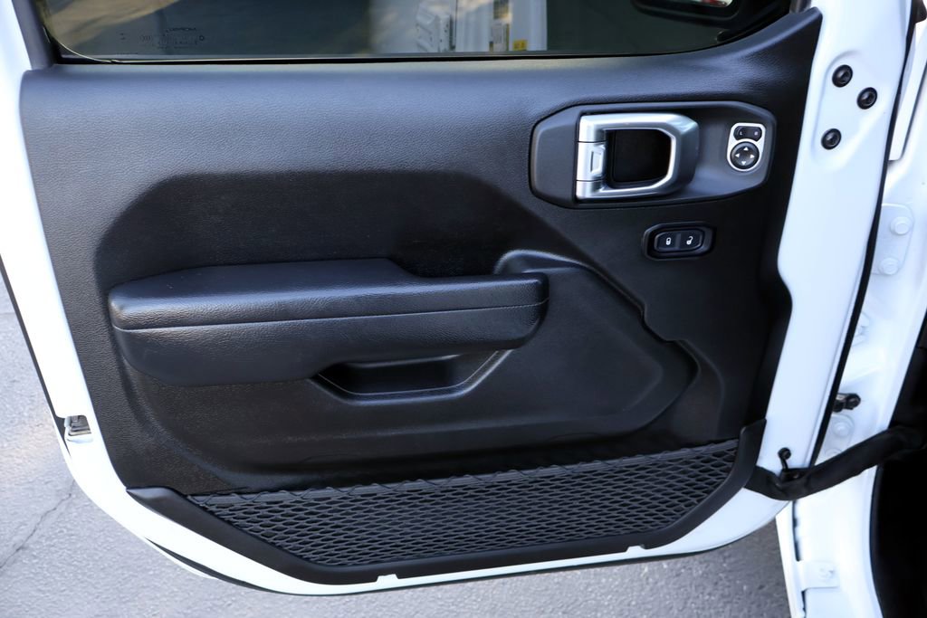 Used 2025 Jeep Gladiator Sport AWD/4WD image 26