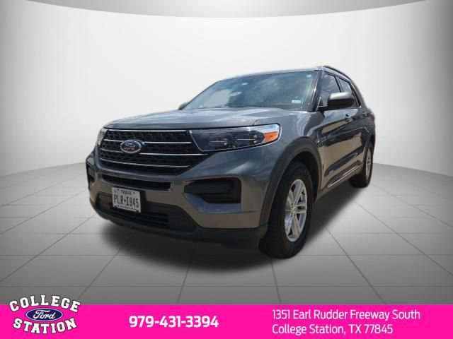 Certified 2021 Ford Explorer XLT RWD image 3