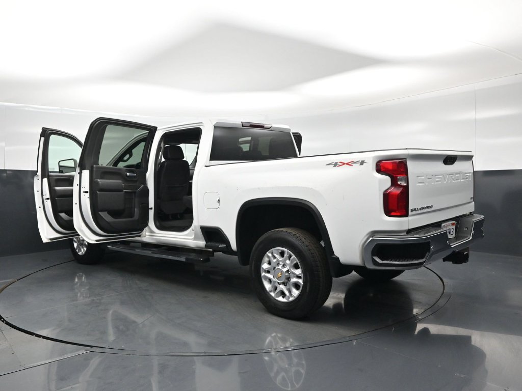 Used 2022 Chevrolet Silverado 2500 LTZ w/ Safety Package AWD/4WD image 36