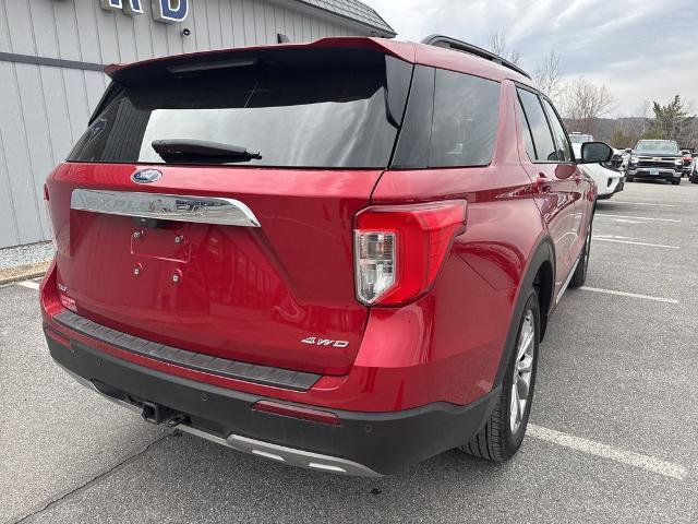 Certified 2024 Ford Explorer XLT w/ Equipment Group 202A AWD/4WD image 3