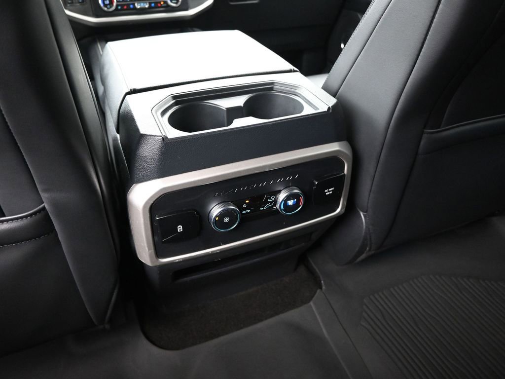 Certified 2023 Ford Expedition XLT image 27